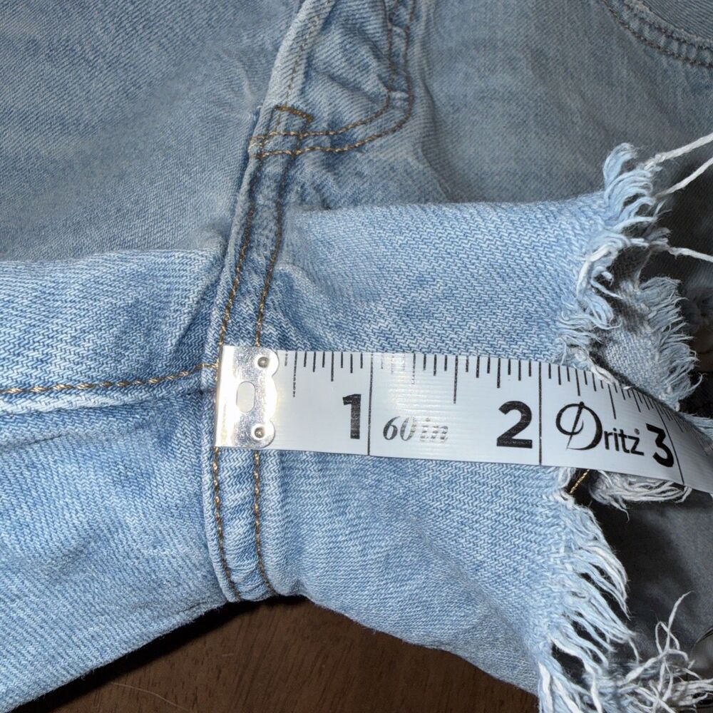 Levis 501 Jeans Cut Off Shorts Light Wash Distressed Raw Hem Button Fly W29 - Picture 13 of 14